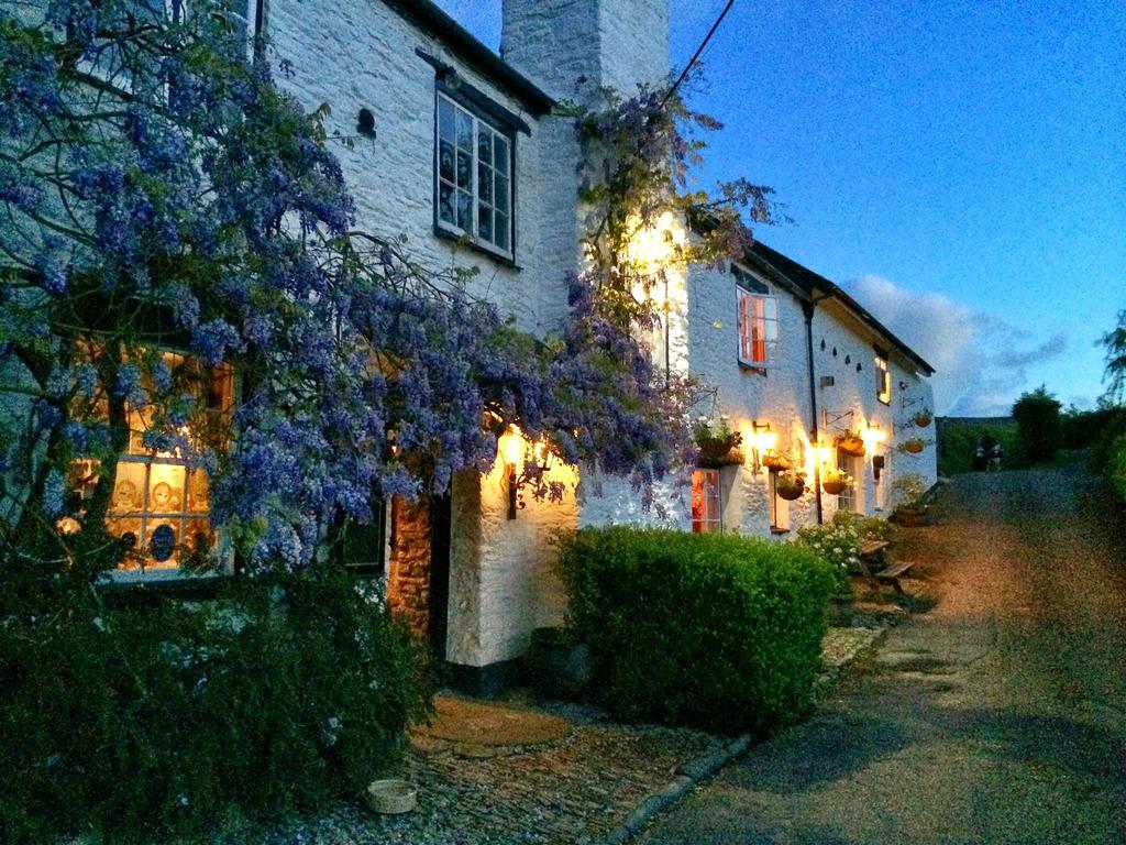 Old Church House Inn Newton Abbot Eksteriør billede